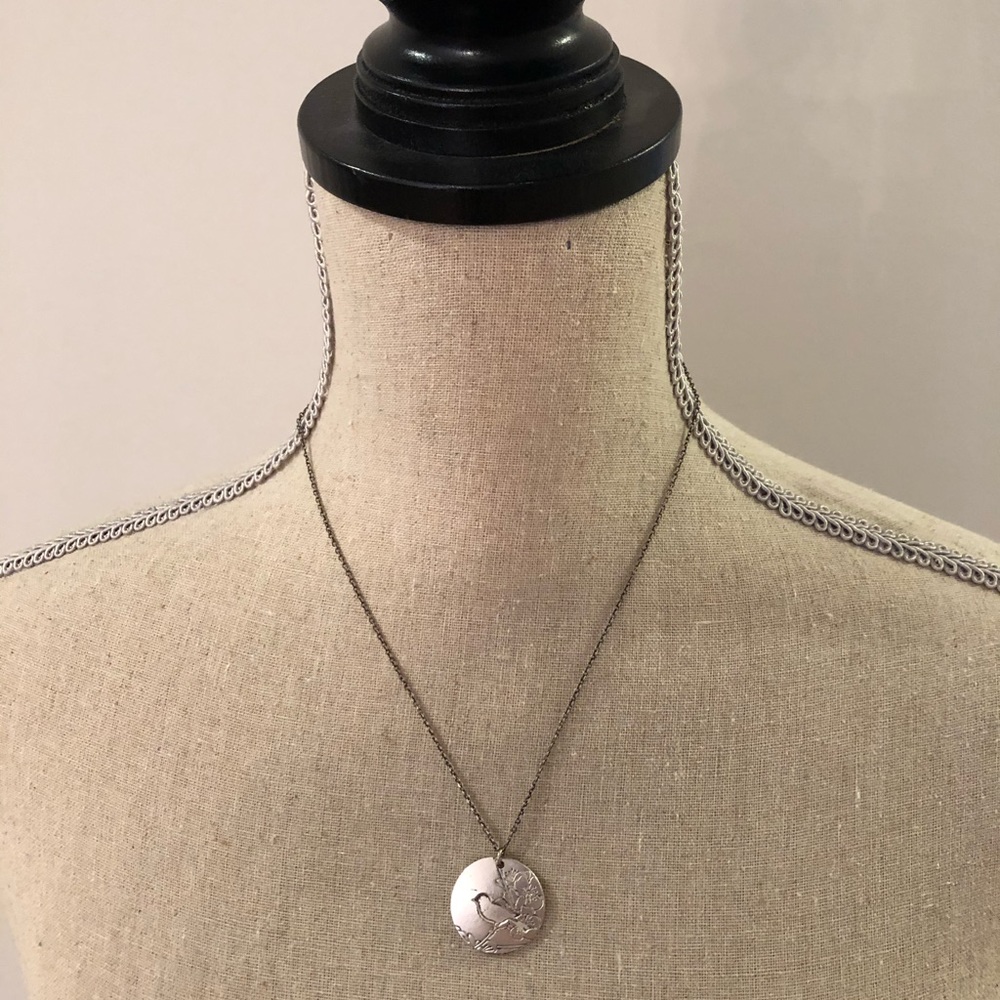 Boutique Songbird necklace